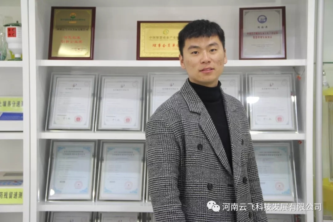 �R������Ƭ6